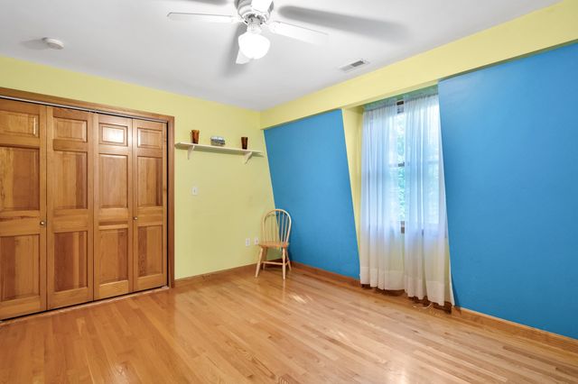 31 Wildmere Ave, Burlington, MA 01803