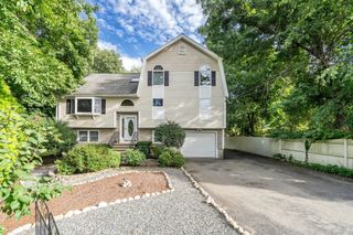 31 Wildmere Ave, Burlington, MA 01803