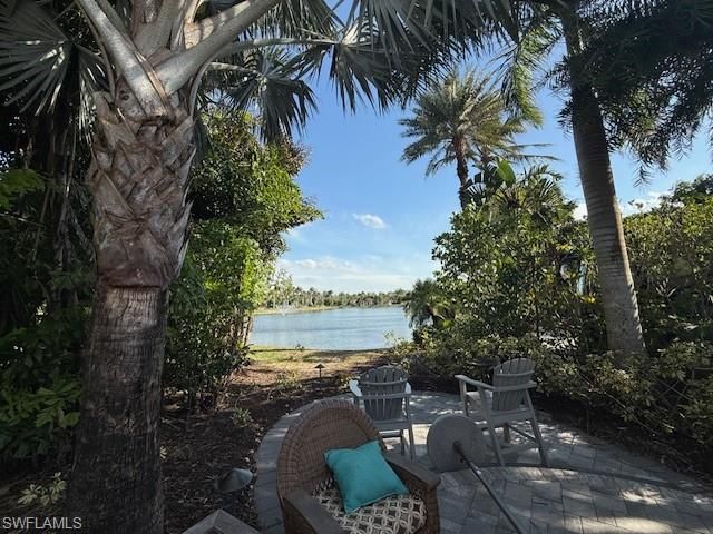 4840 Carriage CT, Naples, FL 34114