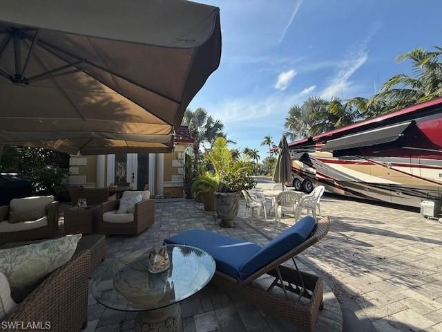 4840 Carriage CT, Naples, FL 34114