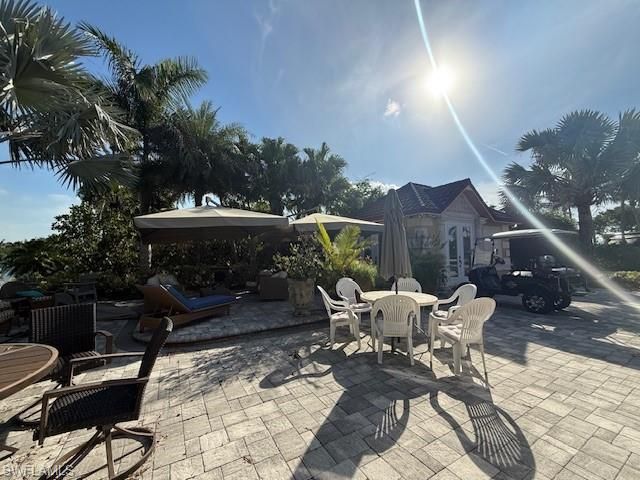 4840 Carriage CT, Naples, FL 34114