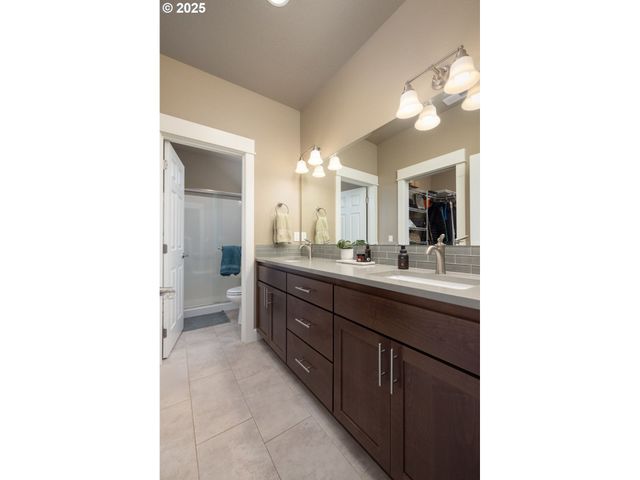 62905 DANIEL Rd, Bend, OR 97701