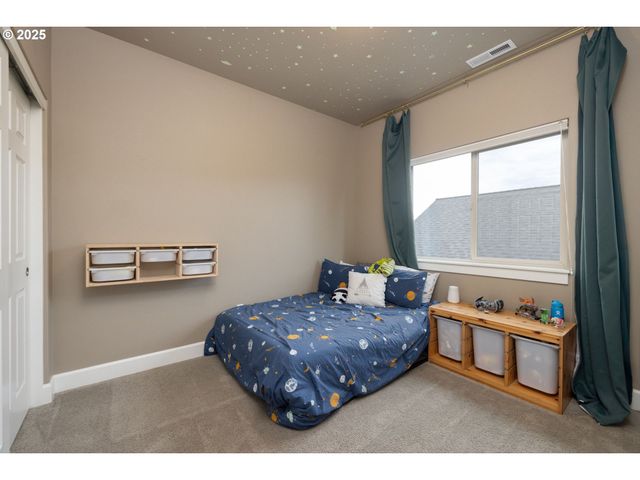 62905 DANIEL Rd, Bend, OR 97701