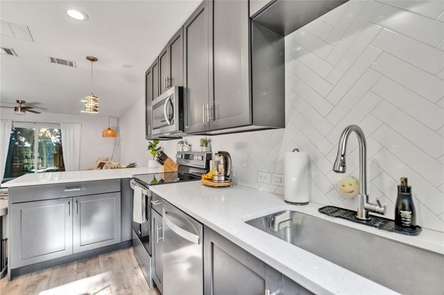 3808 Southway DR 103, Austin, TX 78704
