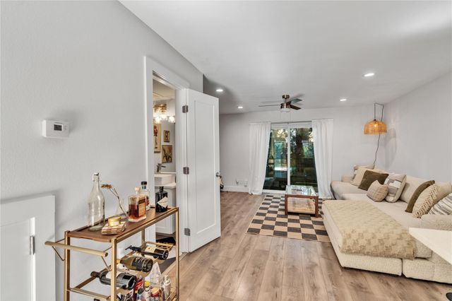 3808 Southway DR 103, Austin, TX 78704