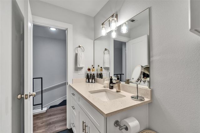 3808 Southway DR 103, Austin, TX 78704