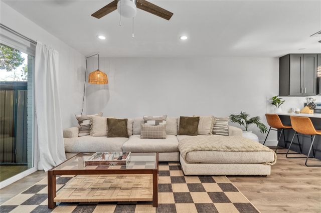 3808 Southway DR 103, Austin, TX 78704
