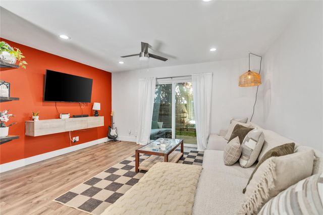 3808 Southway DR 103, Austin, TX 78704