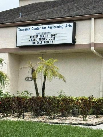 2049 NW 45th Avenue, Coconut Creek, FL 33066
