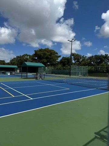 2049 NW 45th Avenue, Coconut Creek, FL 33066