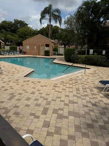 2049 NW 45th Avenue, Coconut Creek, FL 33066