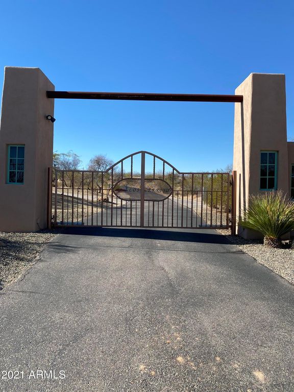 56202 N VULTURE MINE Road 3, Wickenburg, AZ 85390 — photo 2