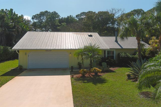 8816 SE May Terrace, Hobe Sound, FL 33455