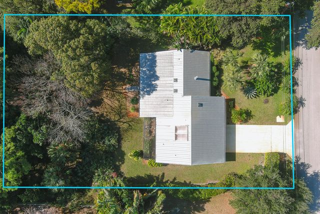 8816 SE May Terrace, Hobe Sound, FL 33455