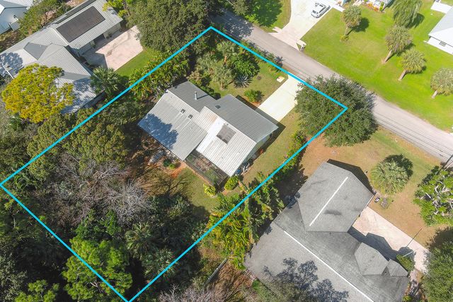 8816 SE May Terrace, Hobe Sound, FL 33455