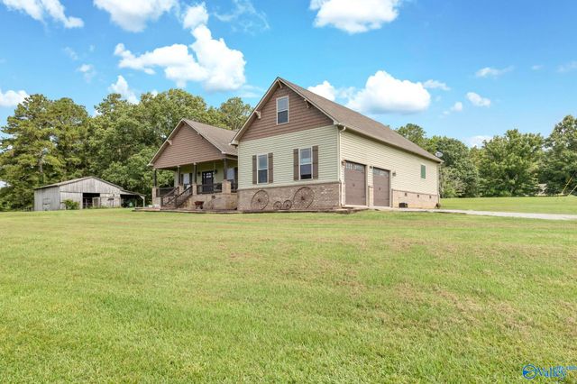 256 W D Harvey Road, Falkville, AL 35622