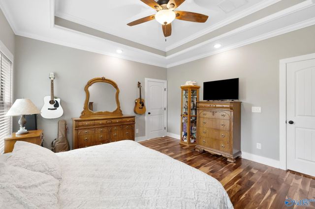 256 W D Harvey Road, Falkville, AL 35622