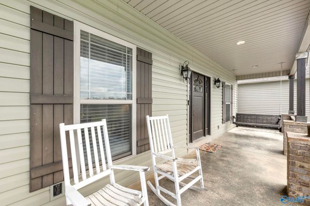 256 W D Harvey Road, Falkville, AL 35622