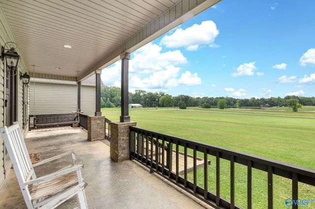 256 W D Harvey Road, Falkville, AL 35622