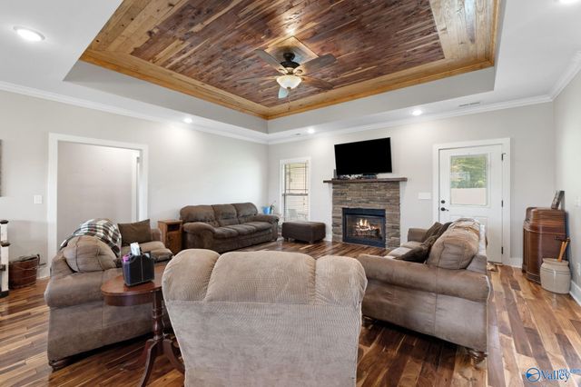 256 W D Harvey Road, Falkville, AL 35622