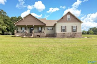 256 W D Harvey Road, Falkville, AL 35622