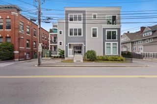 429 Cherry St 11, Newton, MA 02465