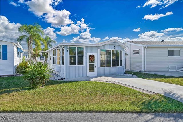 4751 Liberty LN W, Estero, FL 33928