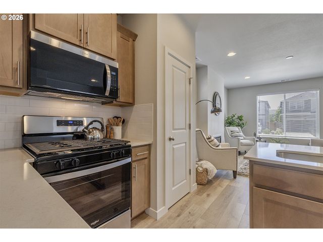 2084 Myrtle Ln Lot 83, Forest Grove, OR 97116