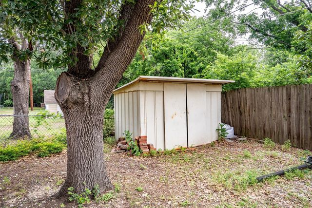 1800 Westridge Street, Denton, TX 76205
