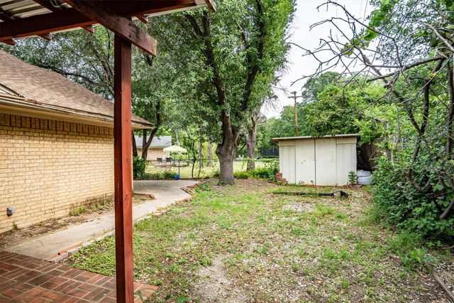 1800 Westridge Street, Denton, TX 76205