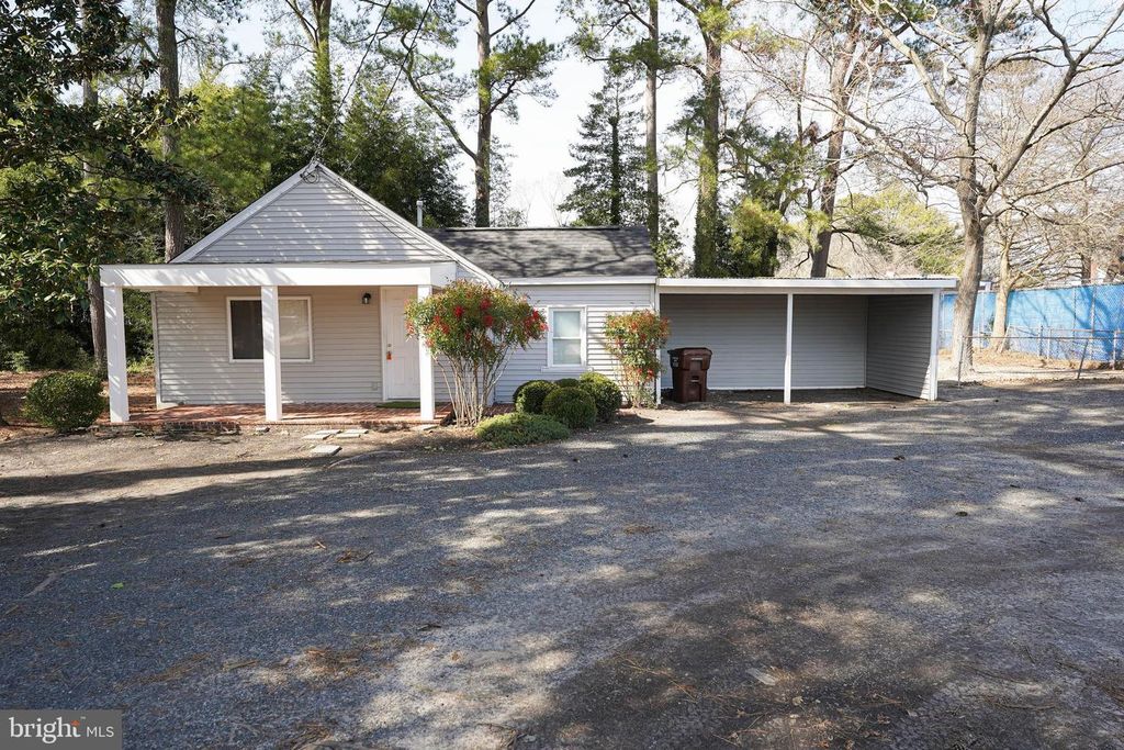 104 S CAMDEN AVENUE, Fruitland, MD 21826