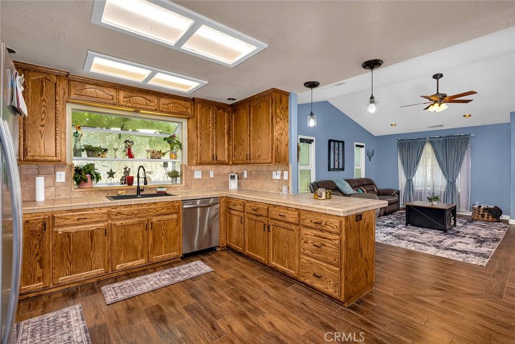 Image 14 of property listing at 3363 Maravilla, Coulterville, CA 95311