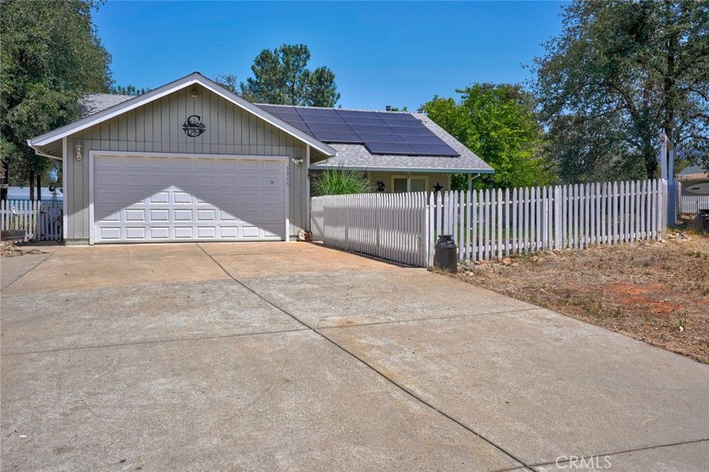 Image 2 of property listing at 3363 Maravilla, Coulterville, CA 95311