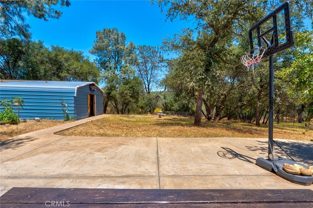 Image 43 of property listing at 3363 Maravilla, Coulterville, CA 95311
