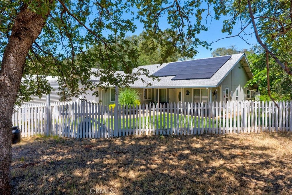 Image 5 of property listing at 3363 Maravilla, Coulterville, CA 95311