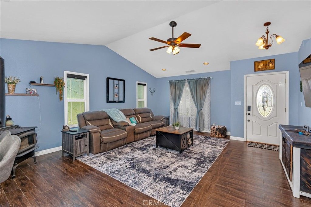 Image 8 of property listing at 3363 Maravilla, Coulterville, CA 95311