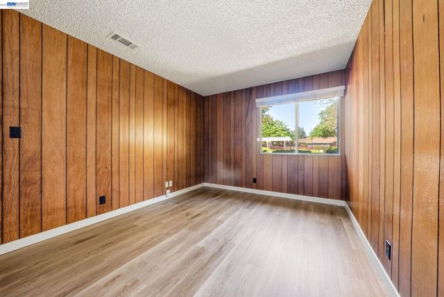 835 Royal Ann Lane, Concord, CA 94518