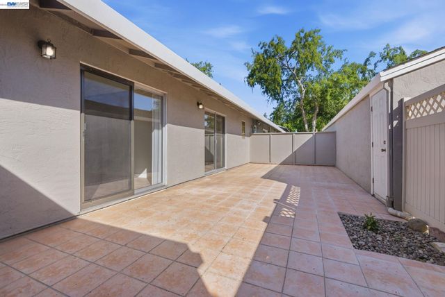 835 Royal Ann Lane, Concord, CA 94518