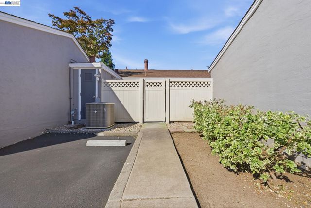 835 Royal Ann Lane, Concord, CA 94518