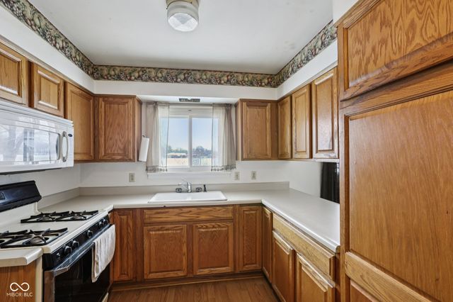 5723 S 100 W, Fountaintown, IN 46130