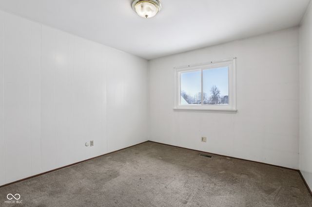 5723 S 100 W, Fountaintown, IN 46130