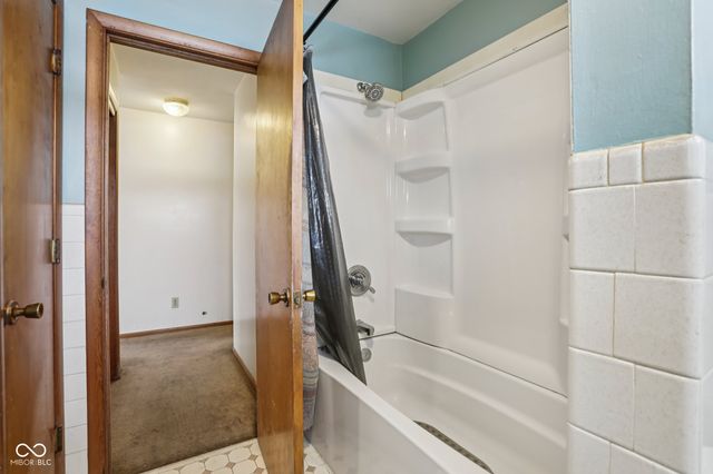 5723 S 100 W, Fountaintown, IN 46130