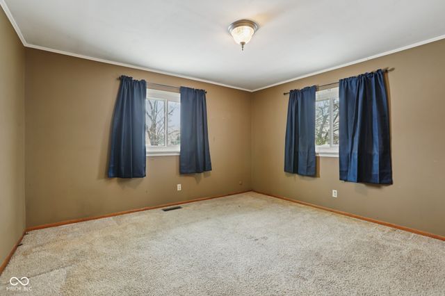 5723 S 100 W, Fountaintown, IN 46130