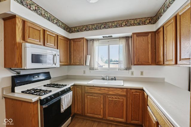 5723 S 100 W, Fountaintown, IN 46130