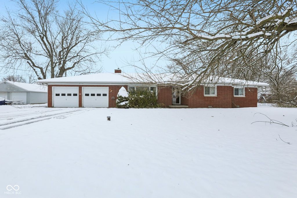 5723 S 100 W, Fountaintown, IN 46130