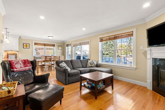 18 Hovey Street 18, Newton, MA 02458