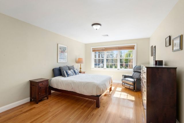 18 Hovey Street 18, Newton, MA 02458