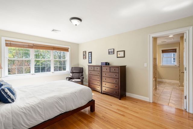 18 Hovey Street 18, Newton, MA 02458