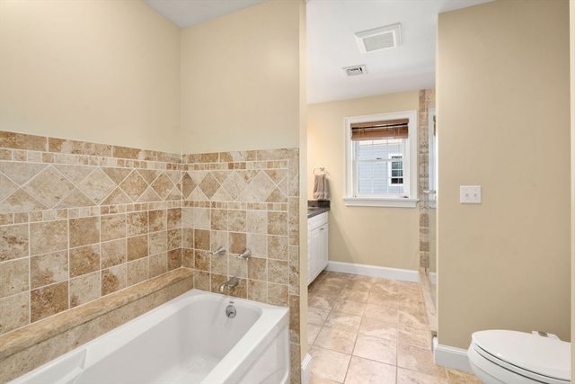 18 Hovey Street 18, Newton, MA 02458