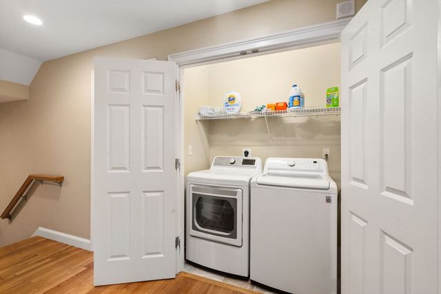 18 Hovey Street 18, Newton, MA 02458